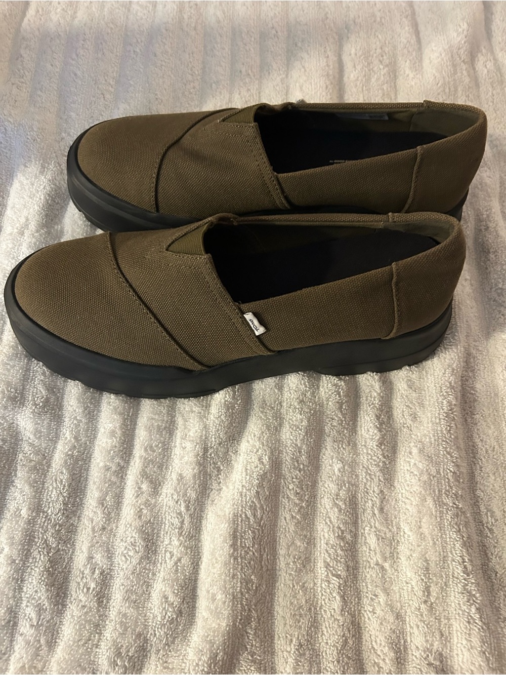 Toms Slip-On Canvas Flats in Olive